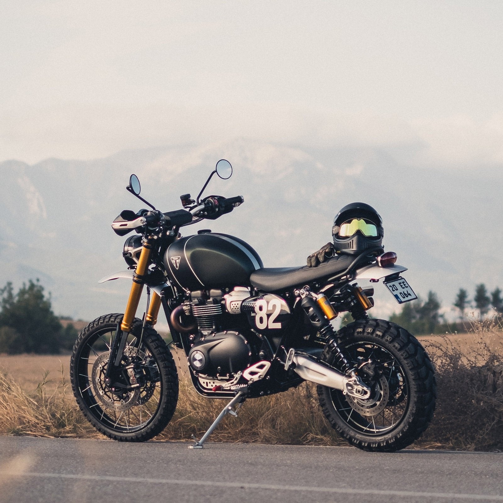Trıumph 1200 XE XC C Number Plate Side Cover