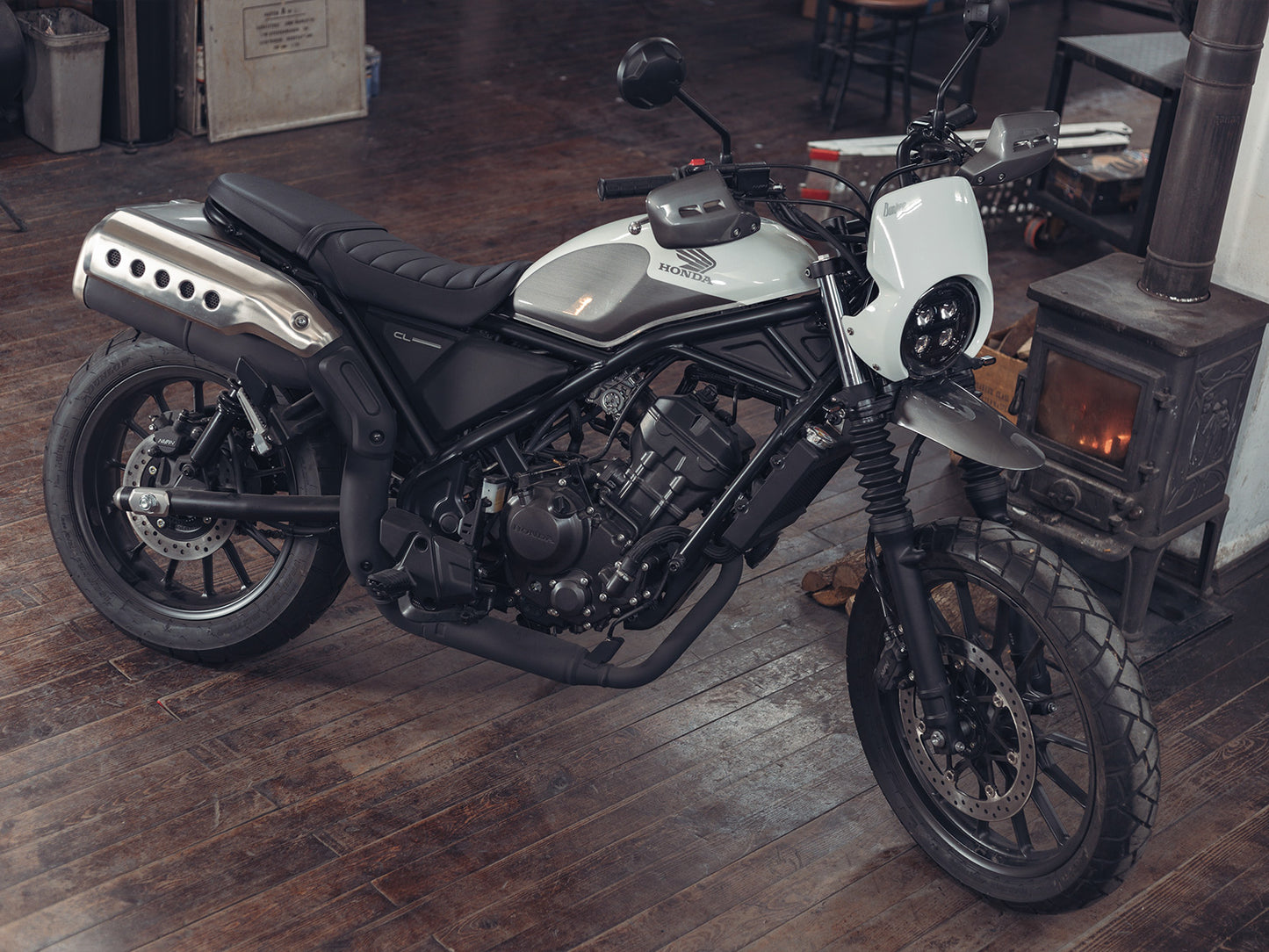 Honda CL250 Front Mudguard image gallery Glossy Black Real life on motorcycle 1