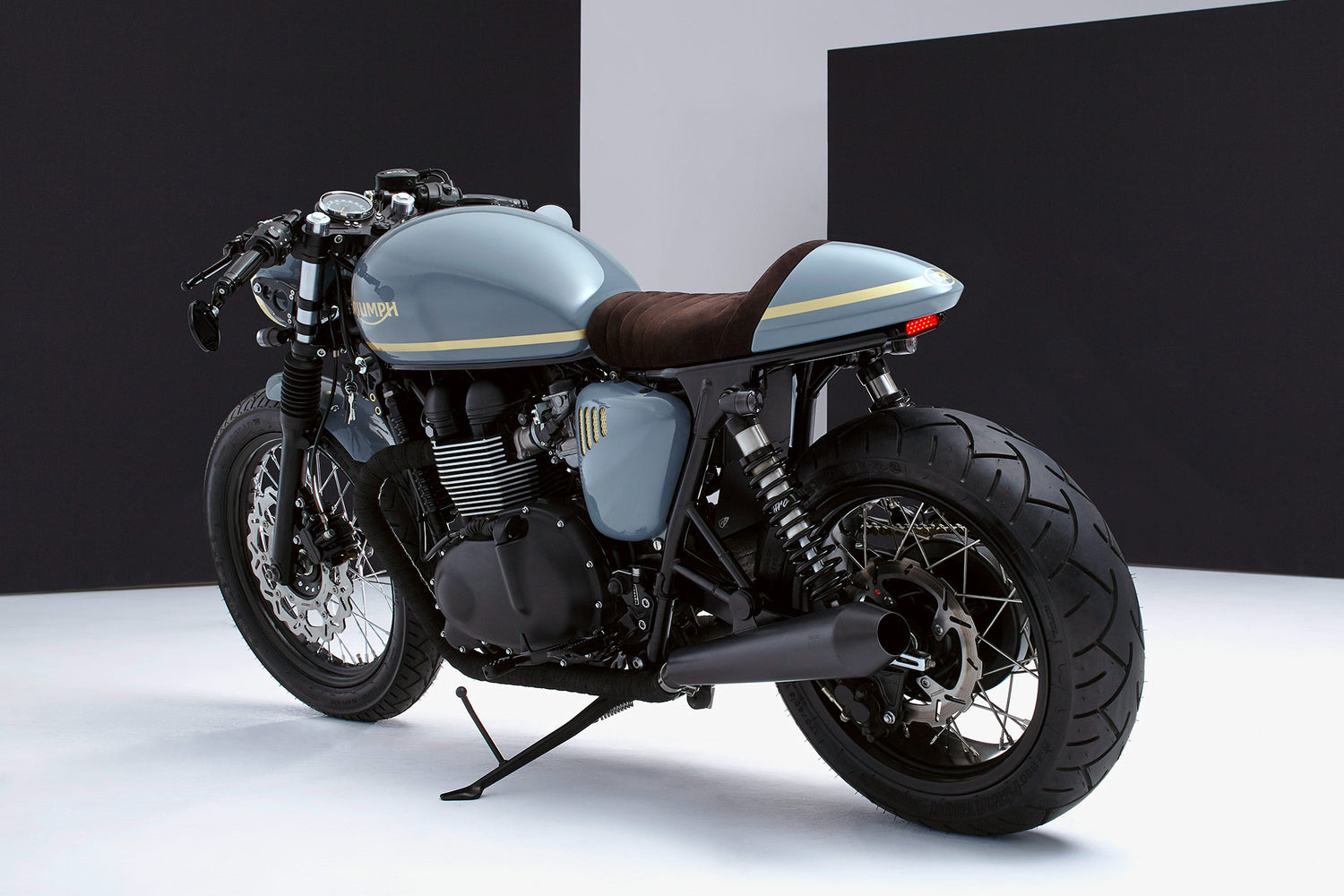 Triumph Bonneville T100 2014 Cafe Racer Custom mono seat