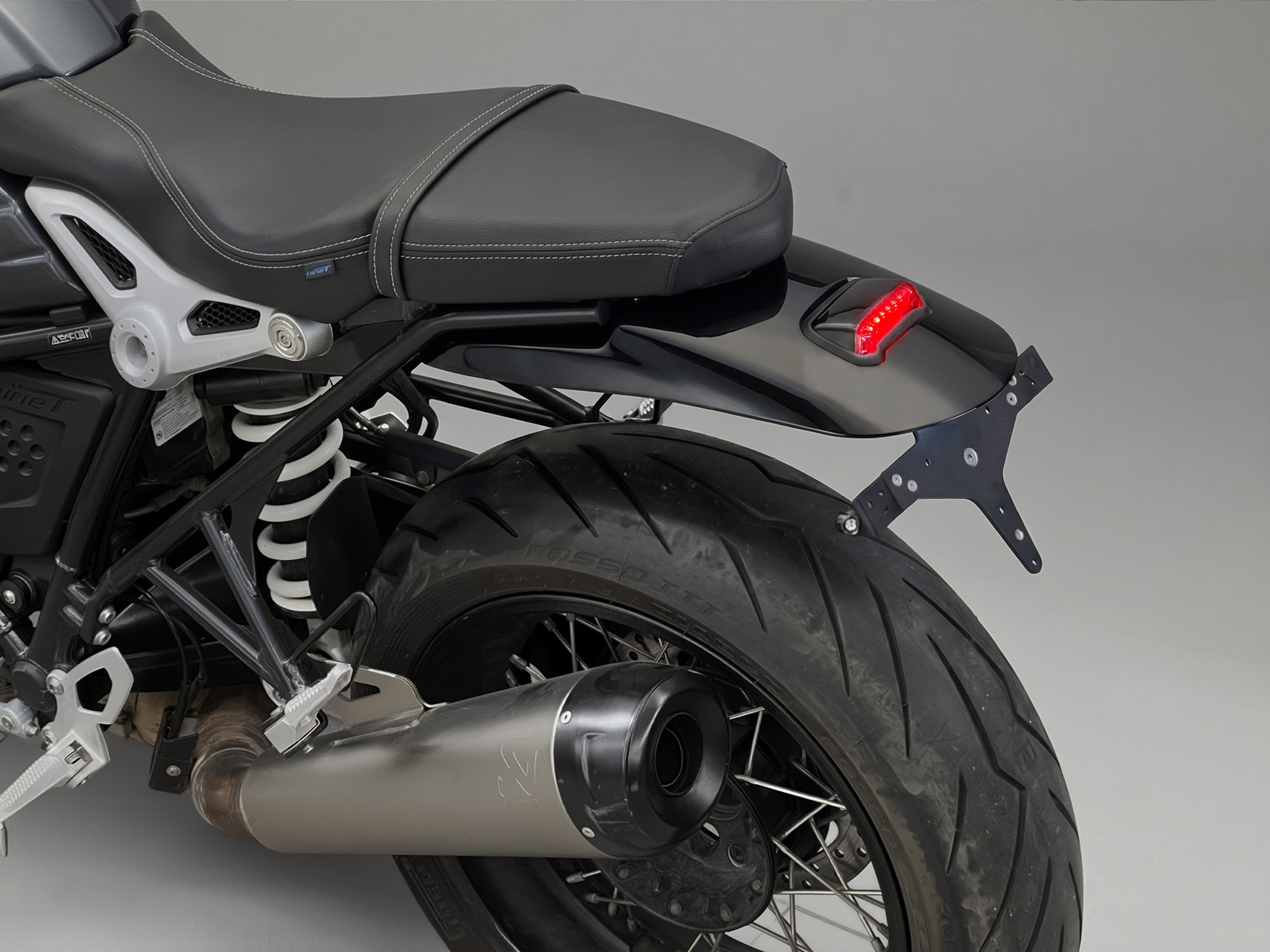 close-up of Bmw r ninet Rear ferder Kit custom Rear Fender left side view
