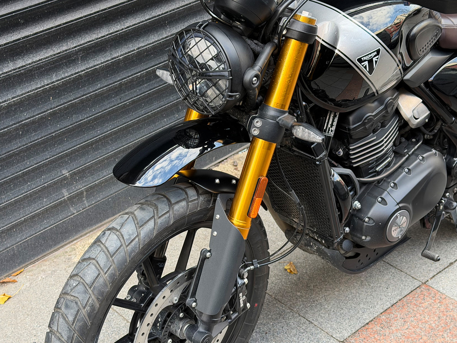 Triumph 400 X High Fender Low Fender Image Gallery Front view Aluminum Fork Protection 