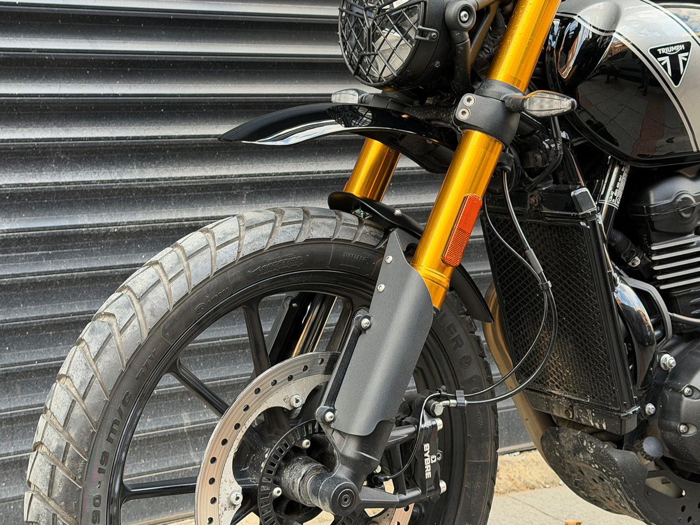 Triumph 400 X High Fender Low Fender Image Gallery Front view Aluminum Fork Protection 3