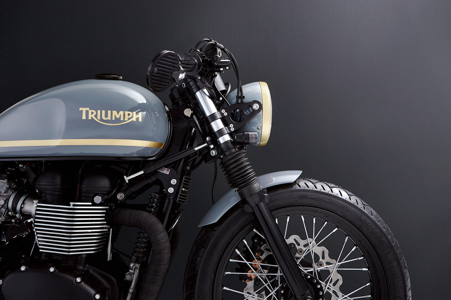 Triumph Bonneville T100 2014 Cafe Racer partial